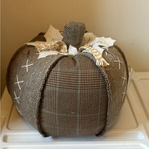Pumpkin/Fall Decor